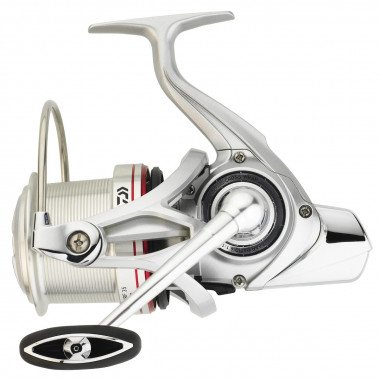 MODELO DAIWA EMBLEM SURF SCW 2018