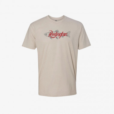 Modelo Camiseta Hombre Redington Trout Script