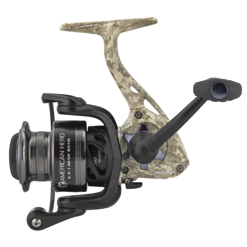 05_carrete_lews_reel-american_hero_camo_spinning.jpg
