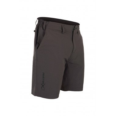 Modelo Matrix Lightweight Water Resistant Shorts